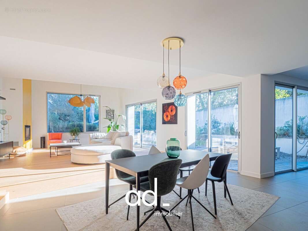 Maison à LA ROCHELLE