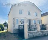 Maison à MAINVILLIERS