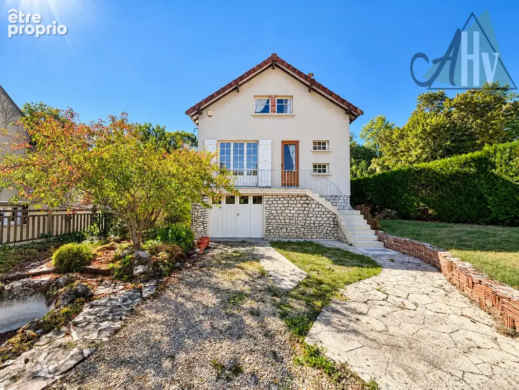 Photo Maison à Saint-Brice au prix de 165 850€