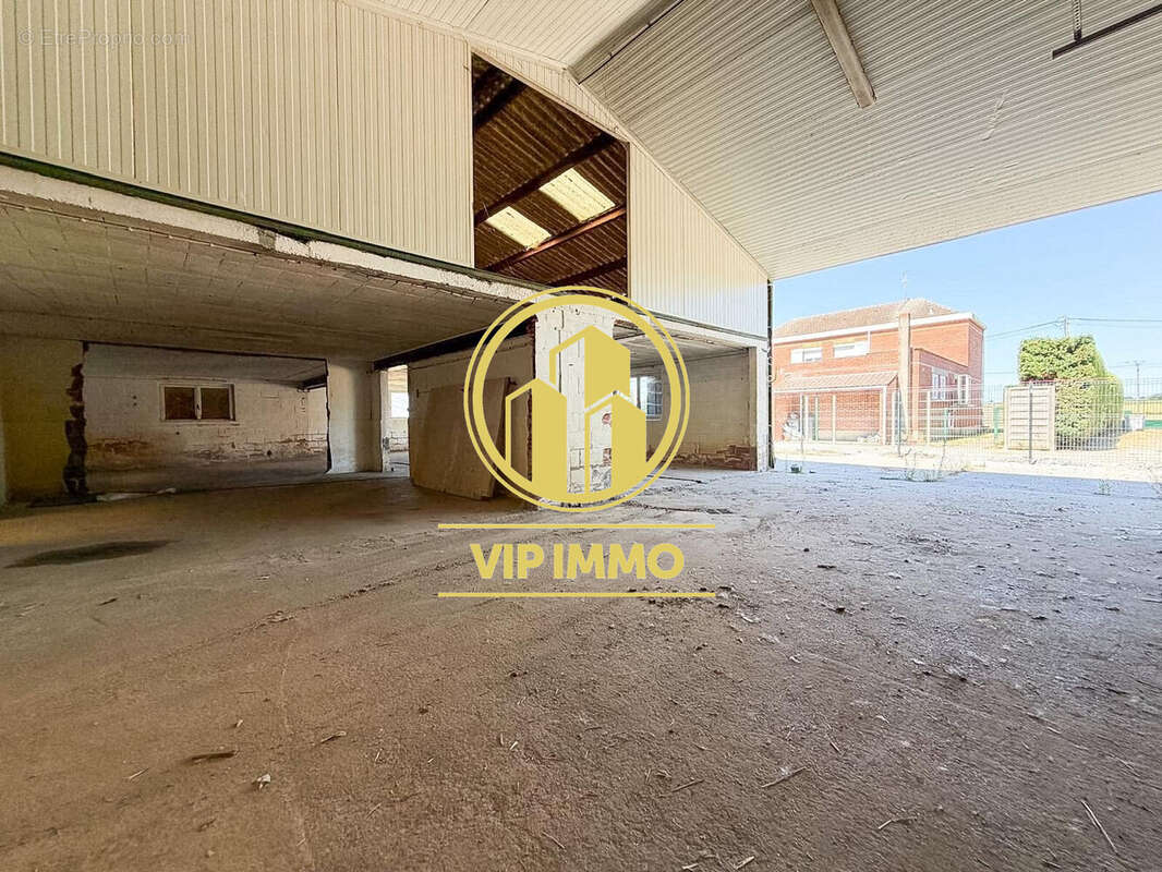 Commerce 240 m² à Marcq-En-Baroeul  - photo 6