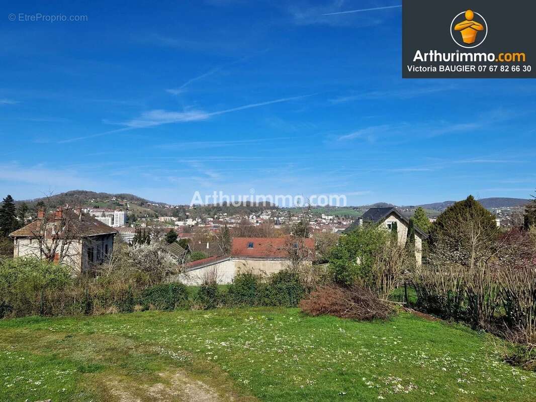 Maison à LONS-LE-SAUNIER