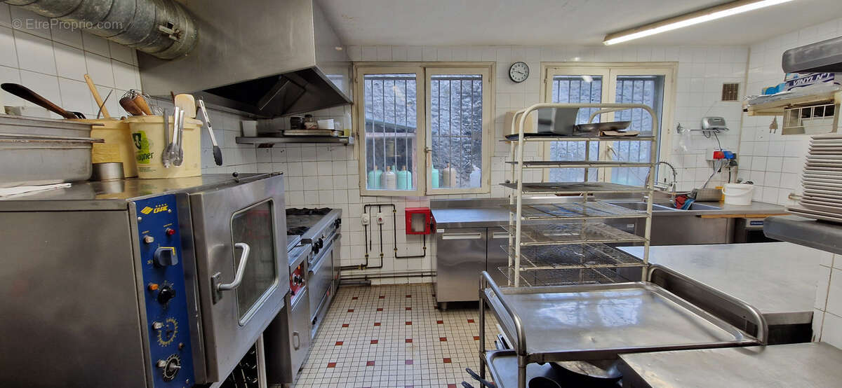 Commerce à VARENNES-SUR-MORGE