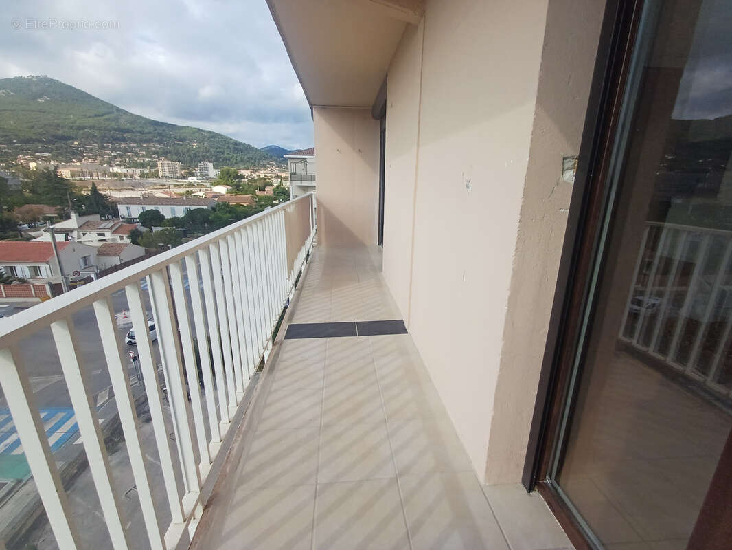 Appartement à LA VALETTE-DU-VAR