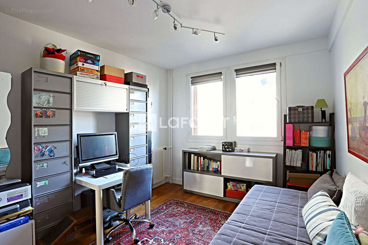 Appartement à PARIS-14E