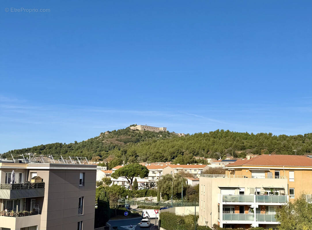 Appartement à SIX-FOURS-LES-PLAGES