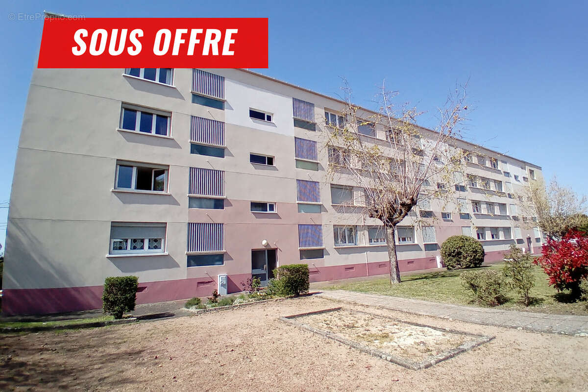 Appartement à LE COTEAU