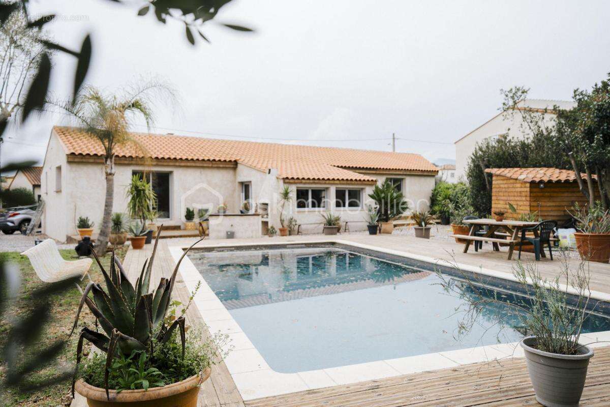 Maison de Plain-pied 150m2 - 3 chambres - 1010 m2 de jardin et piscine - photo 17