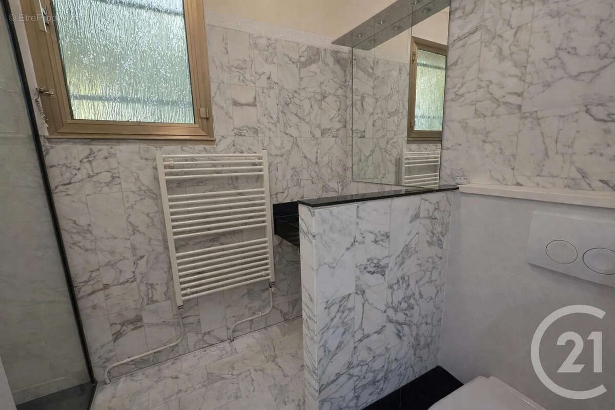 Maison à CHENNEVIERES-SUR-MARNE