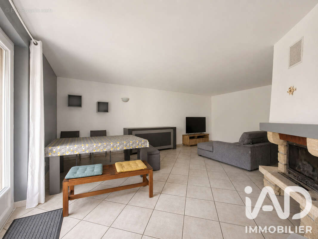 Maison 105 m² à Saint-Cernin-De-Larche  - photo 5