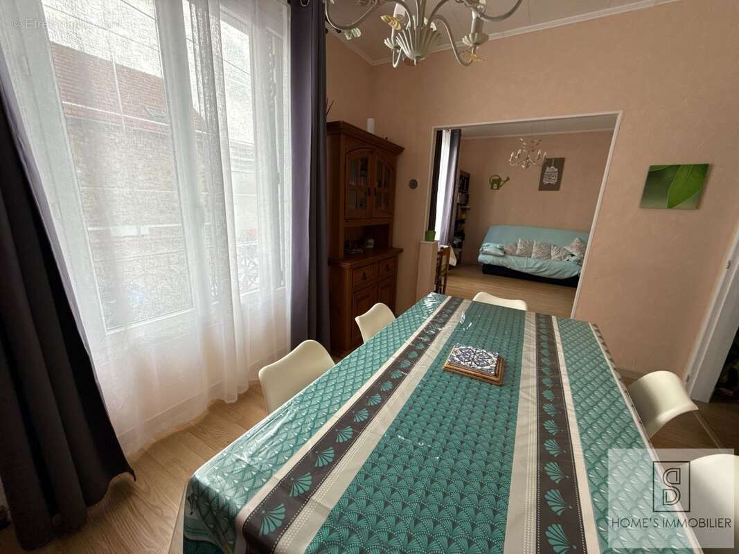 Maison à CHELLES