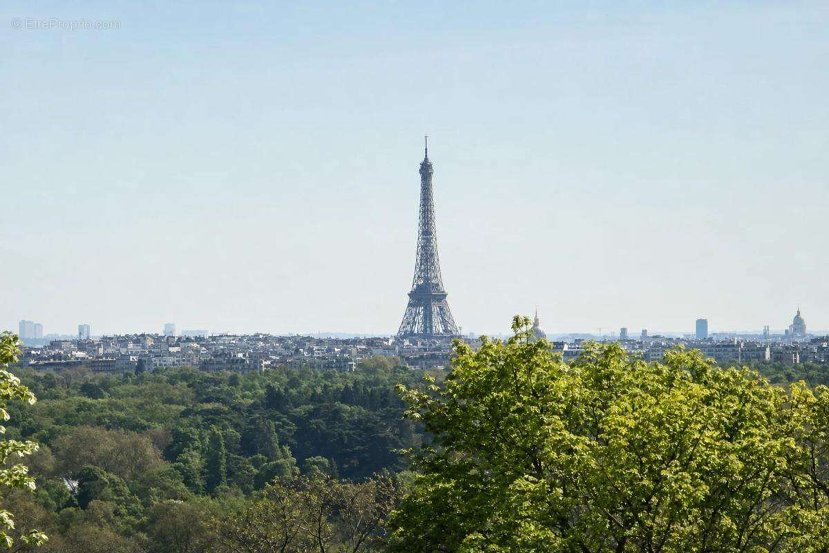 Appartement à SURESNES