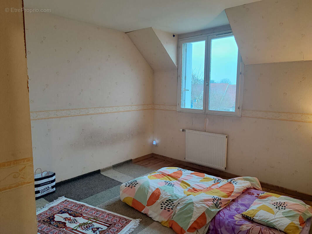 Appartement à SAINT-JEAN-DE-BRAYE