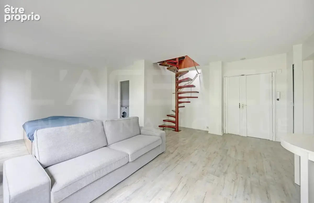Dernier etage avec terrasse - photo 8