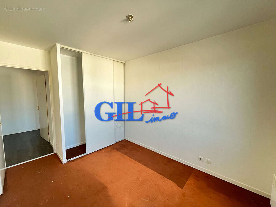 Appartement à SAVIGNY-LE-TEMPLE