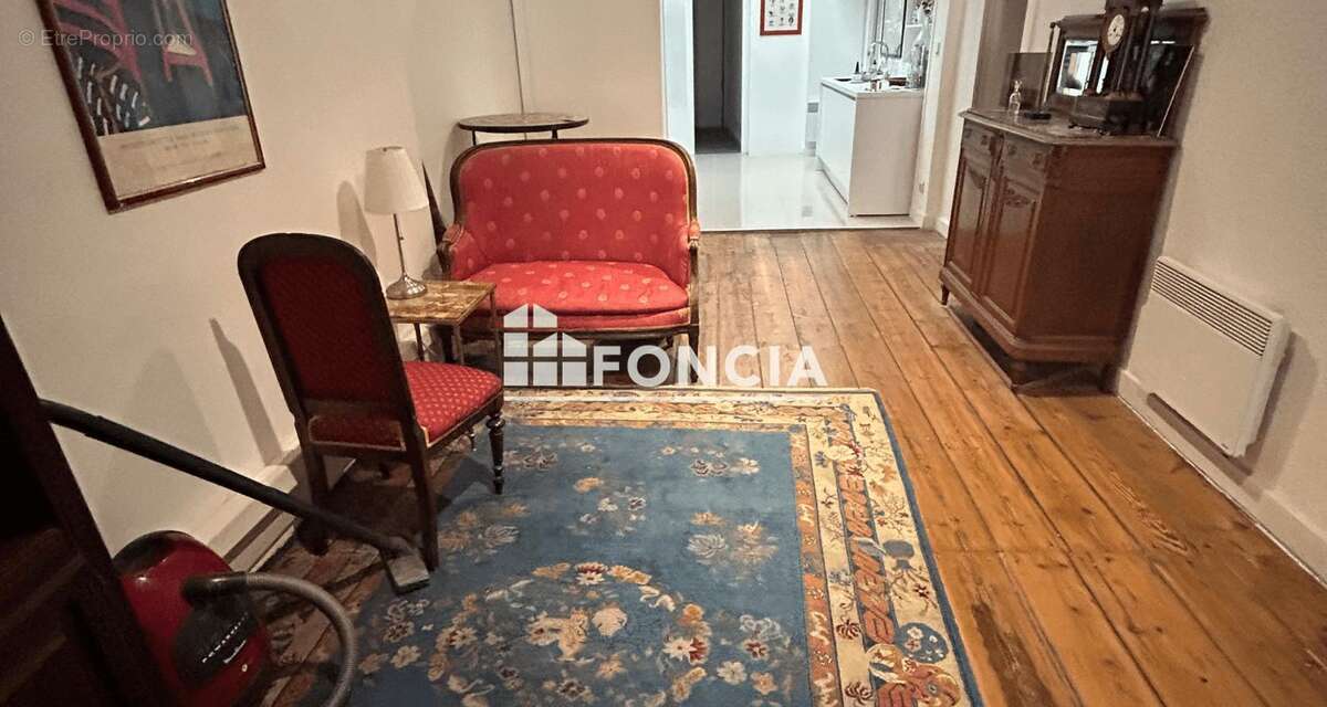 Quartier très prisé de bordeaux- triangle d'or- appartement type 3 - photo 2