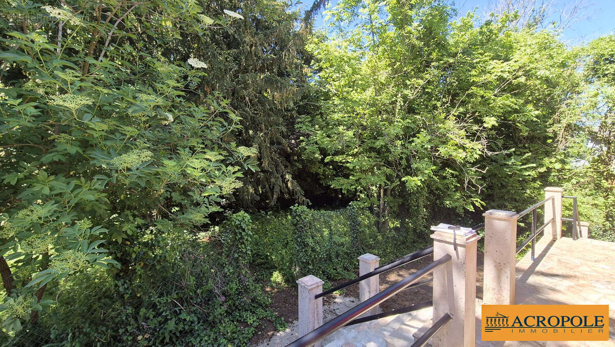 Maison à NEUVY-DEUX-CLOCHERS