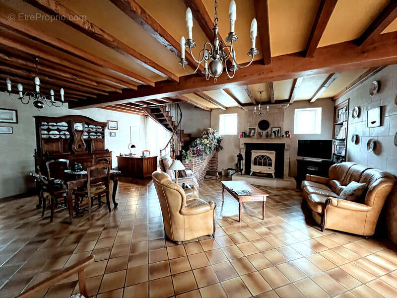 Maison à MATHA