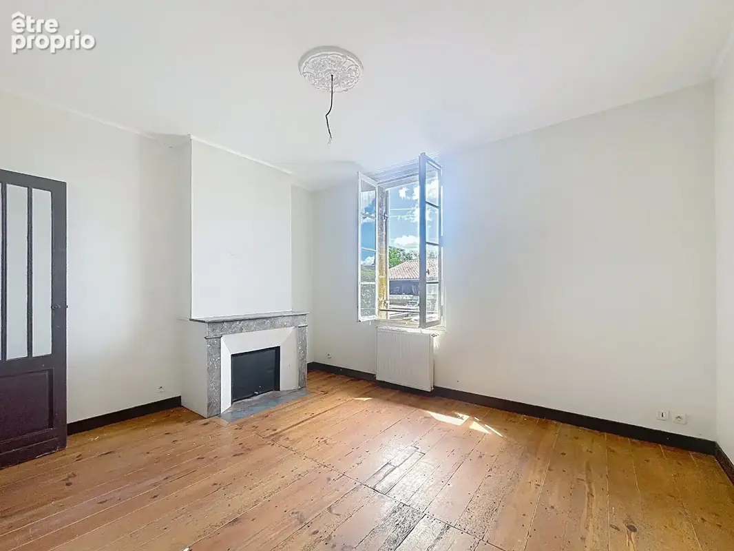 Maison en pierre de 136m²  avec jardin sans vis-à-vis - Saint-Seurin / Saint-Bruno - photo 4