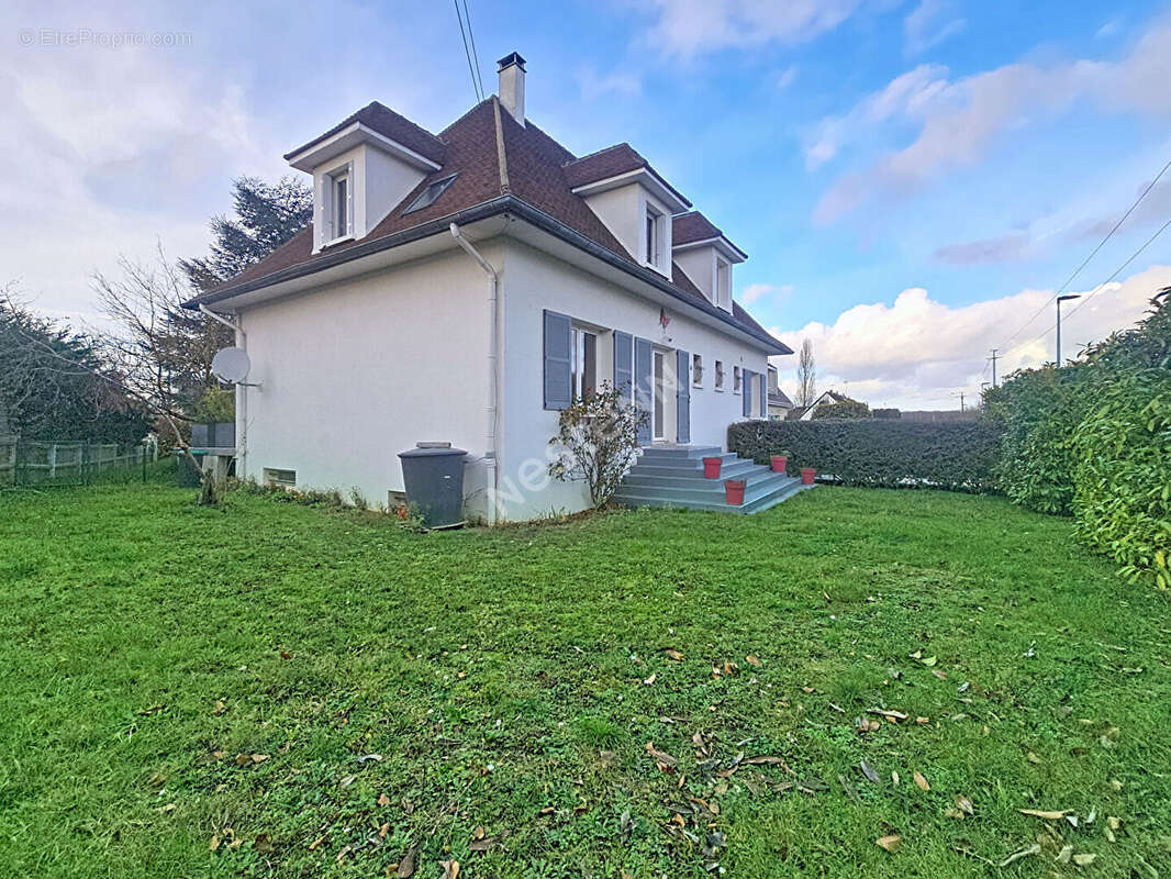 Maison à ORRY-LA-VILLE