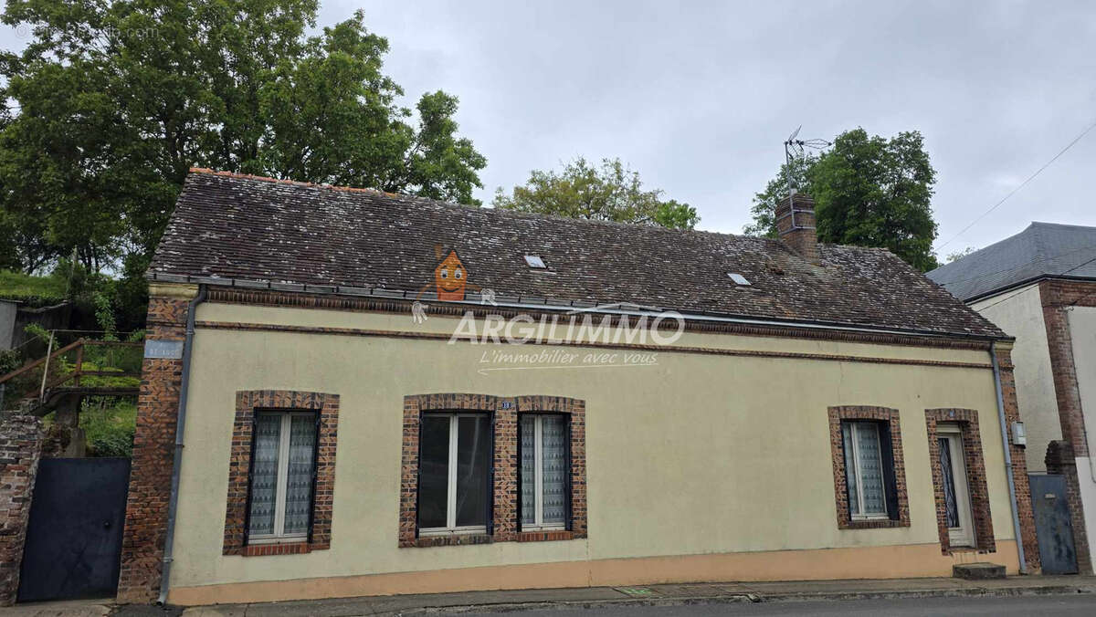 Maison à SAINT-CALAIS