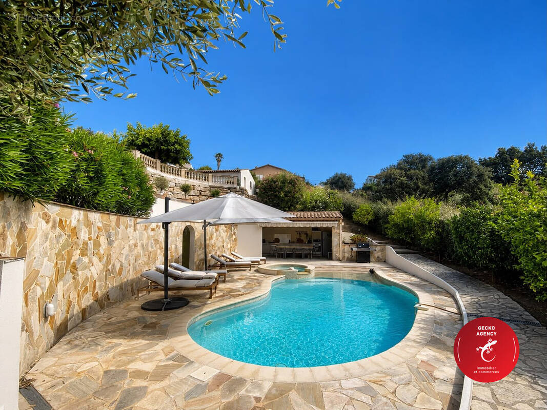 RDJ - Maison à SAINTE-MAXIME