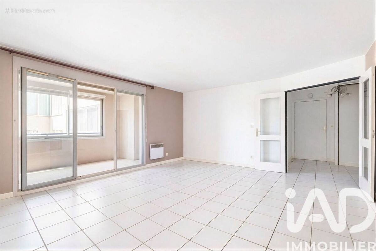 Photo 1 - Appartement à VILLEURBANNE