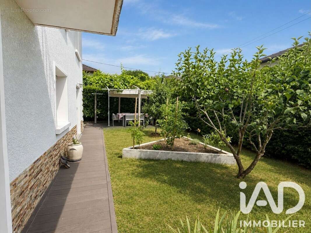 Photo 4 - Maison à BASSENS