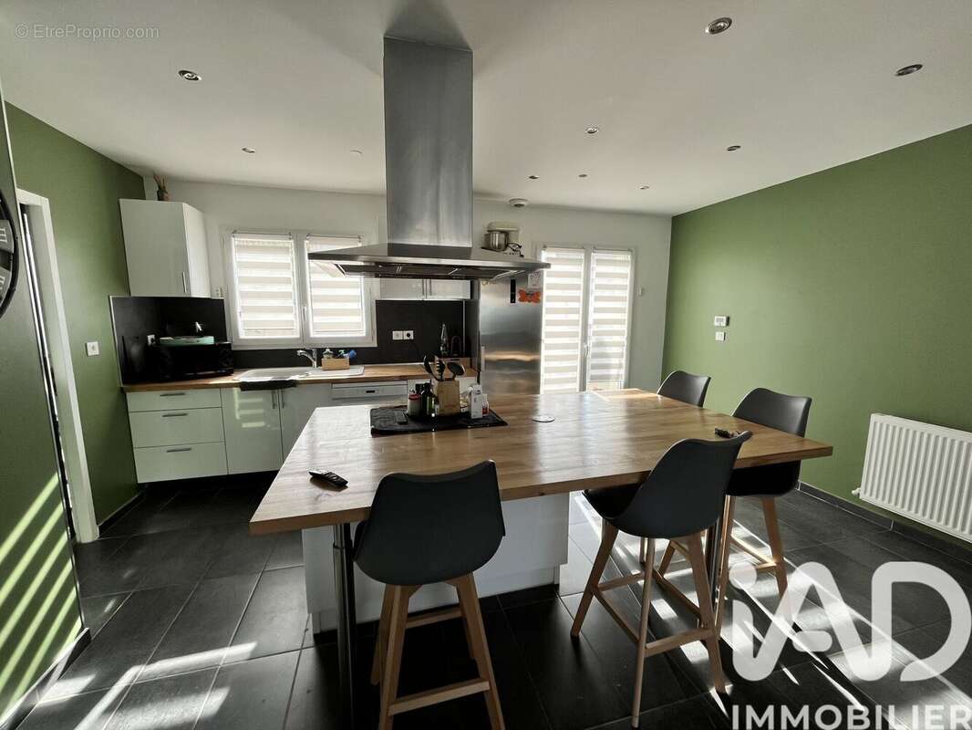 Photo 3 - Maison à LIVRON-SUR-DROME