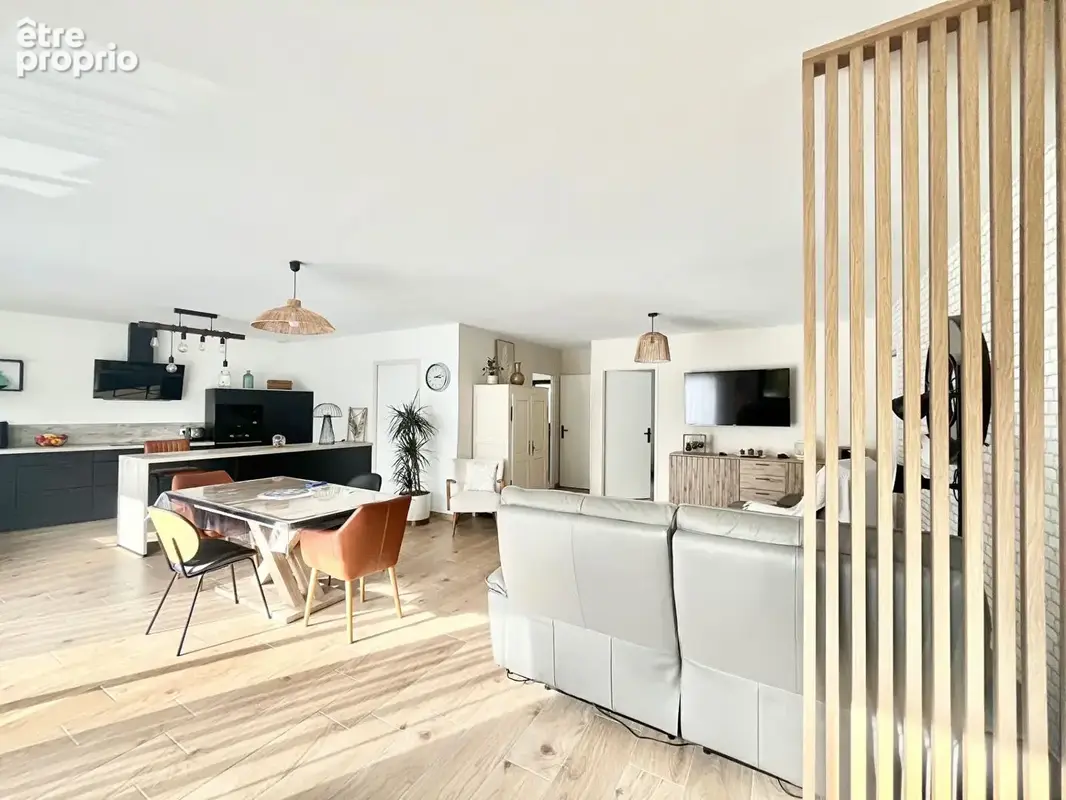 MAISON A VENDRE de 5 pièce(s) 100.36 m2 - véritable plain pied - orientée sud - terrasse grand garage fermé - photo 5