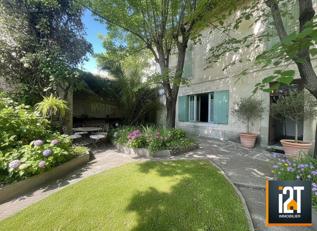 Maison à UZES