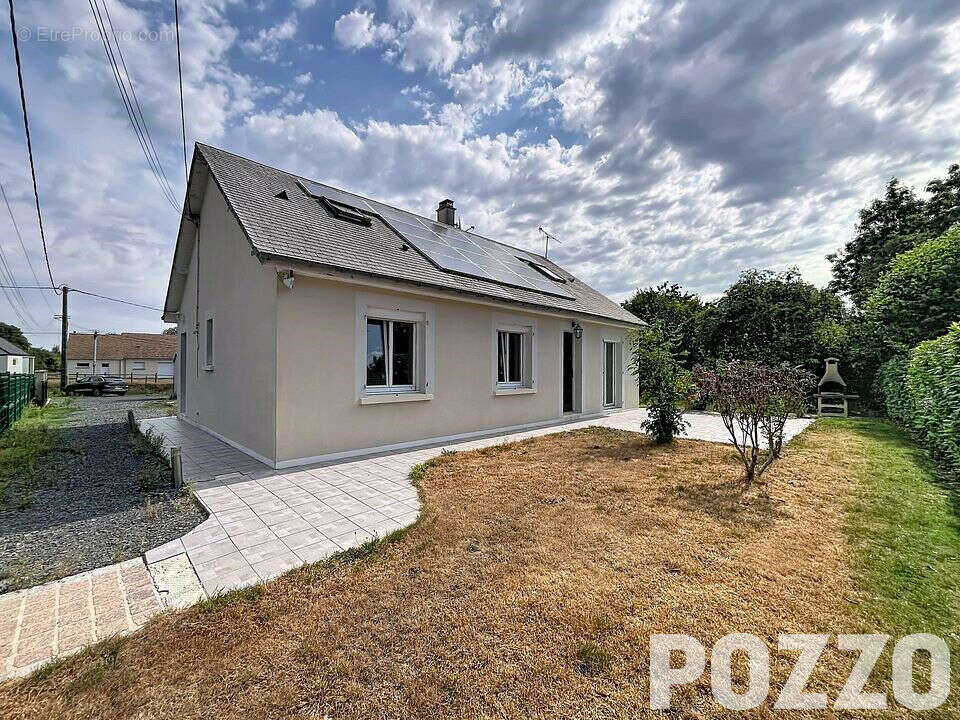 A VENDRE - Maison de 107.35 m² - proche de condé sur vire - photo 12