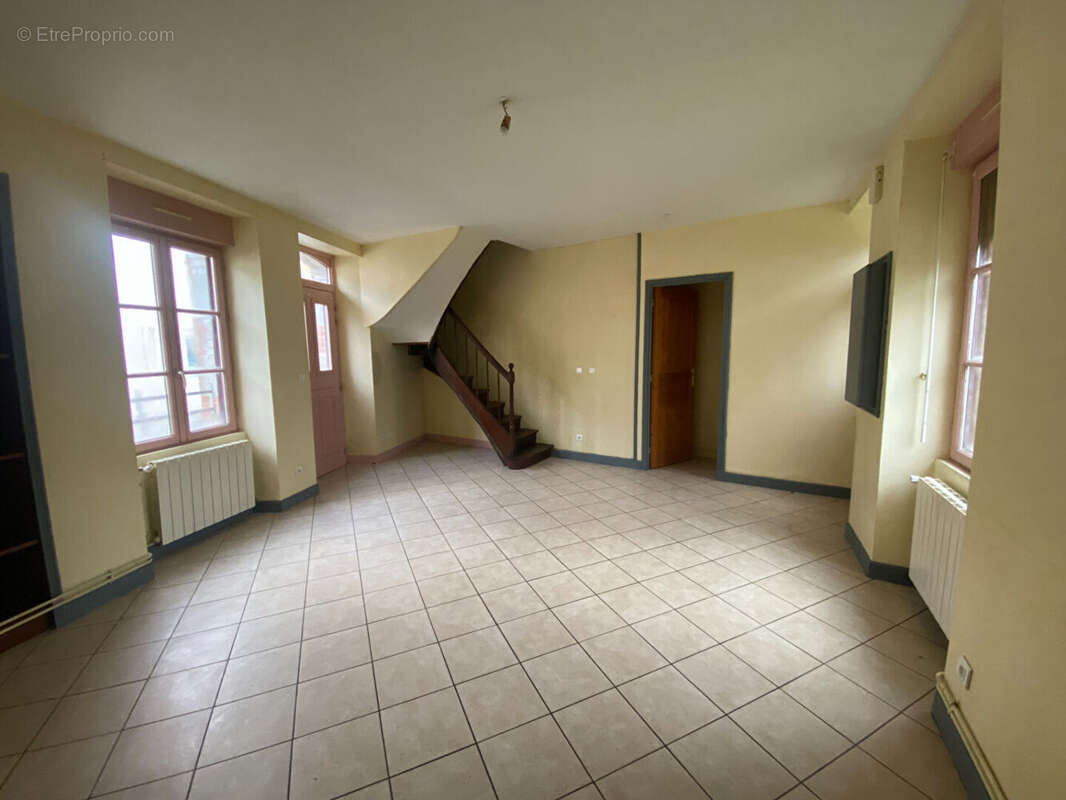 Appartement à BOESSE-LE-SEC