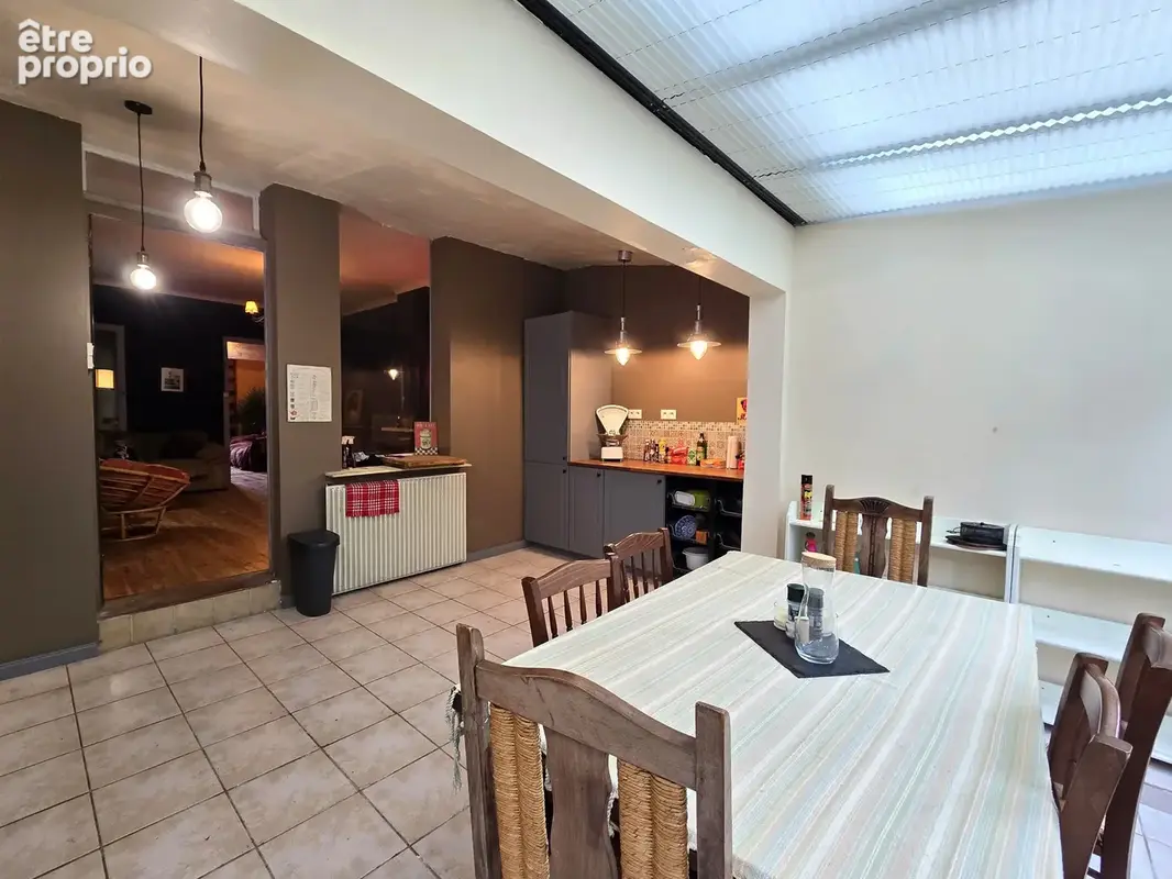 Spacieuse maison de ville avec cour privative et Garage - photo 5