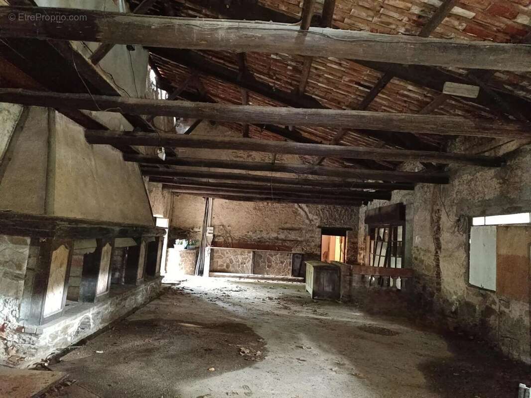 Maison à BORMES-LES-MIMOSAS