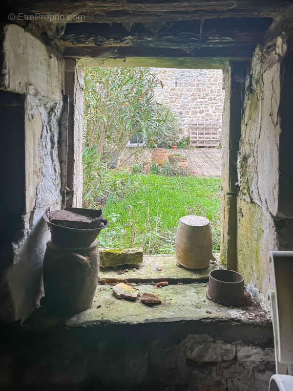 Maison à LE POIRE-SUR-VELLUIRE
