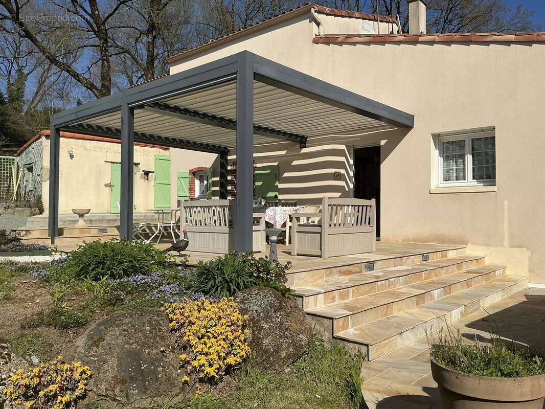 Maison à LE BOUPERE