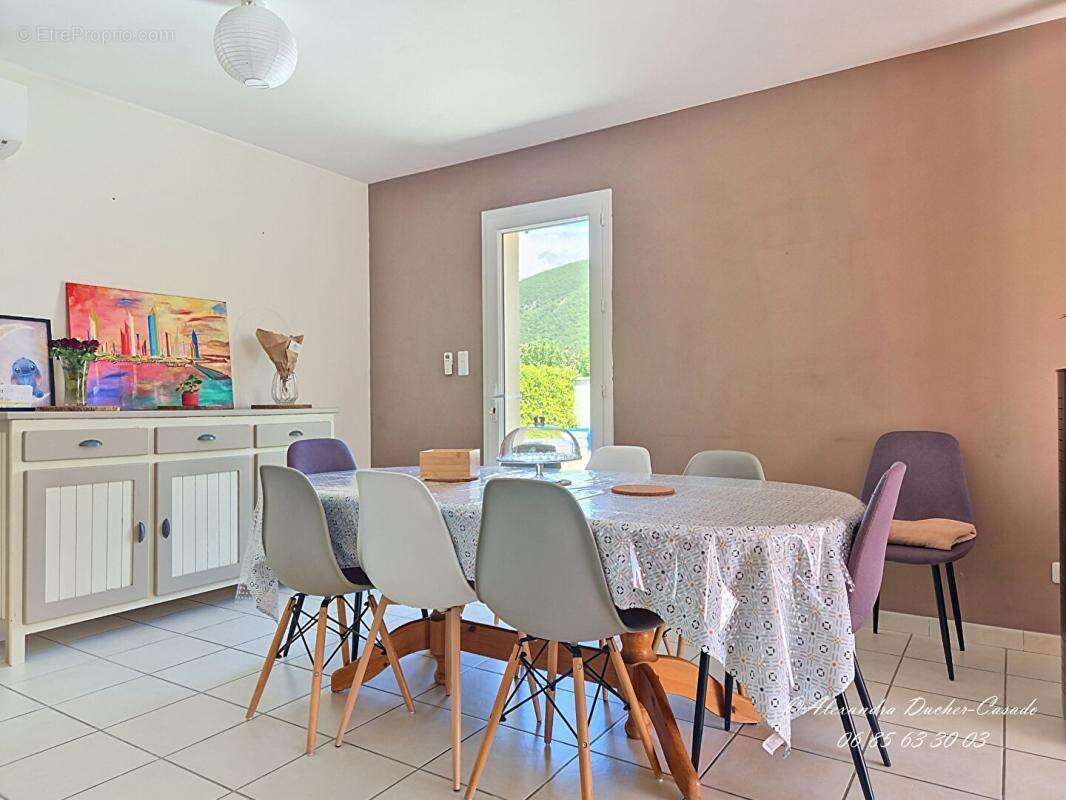 Maison à LES MEES