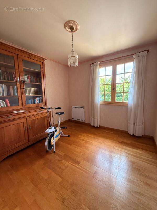 EN EXCLUSIVITE ! Pavillon de 114m², sur sous sol,  terrain de 956m2 169 900 € - photo 12