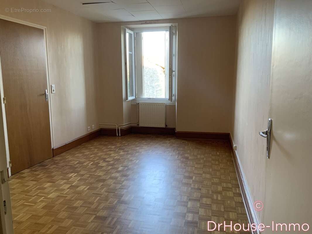 Maison à SAINT-CLAUD