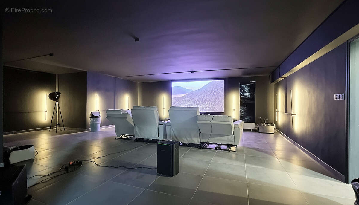 cinema2ok - Maison à SAINT-CYR-SUR-MER