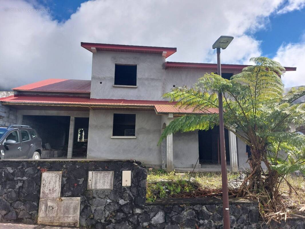 Maison à LA PLAINE-DES-PALMISTES