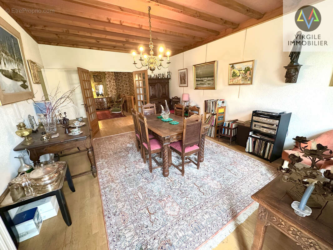 Appartement à MOUTHE
