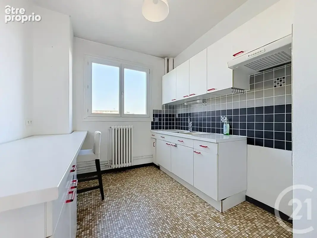 Appartement 3 pièces 68 m² à vendre à Reims (51100) - photo 7