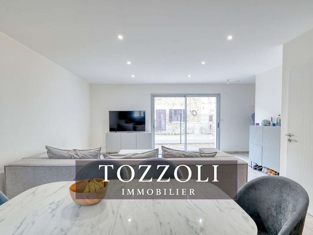 Maison à L&#039;ISLE-D&#039;ABEAU