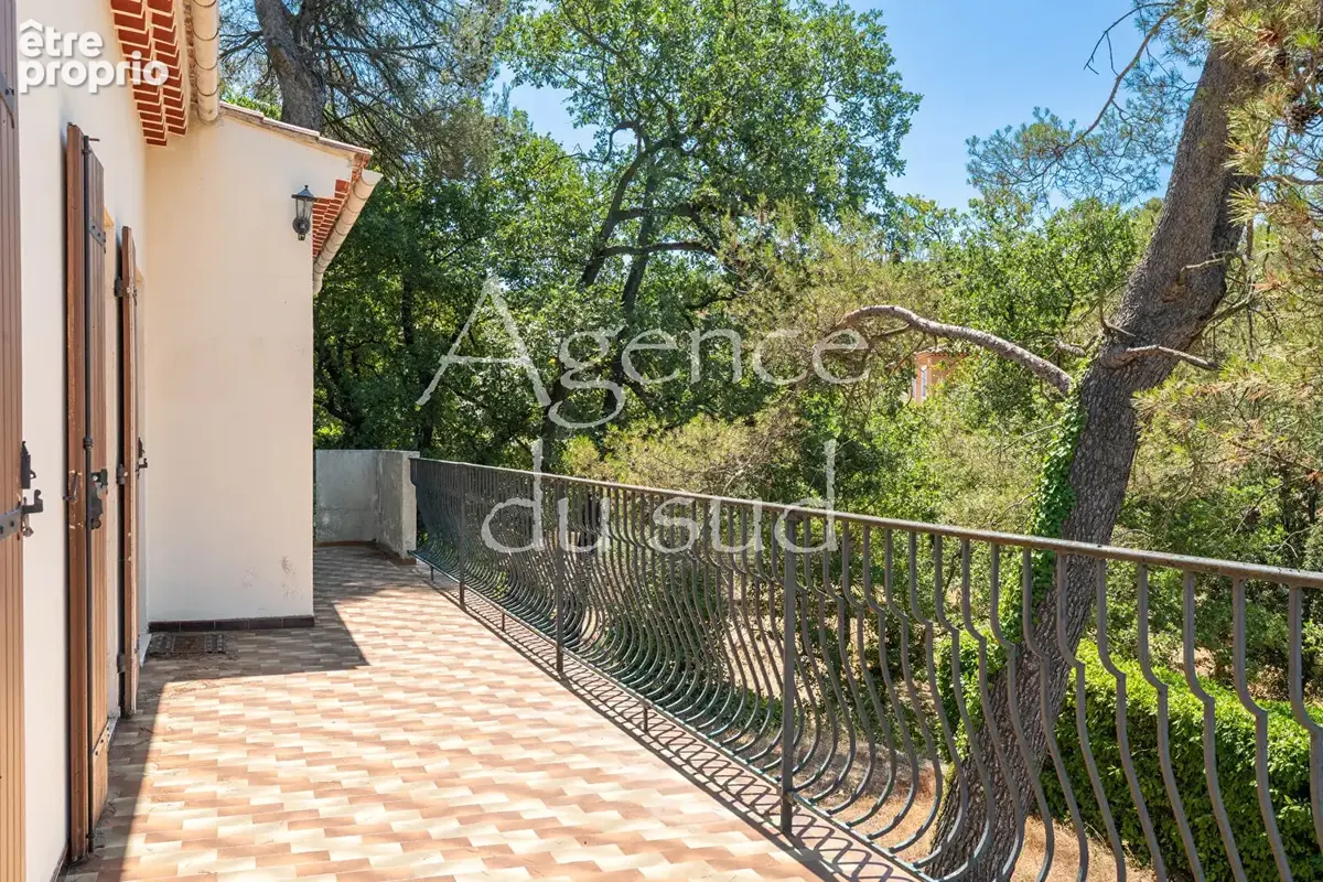 Photo Appartement à Belcodene au prix de 248 000€