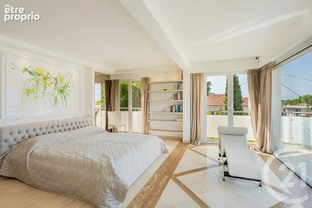 Maison 8 pièces 238 m² à vendre à Nice (06300) - photo 14