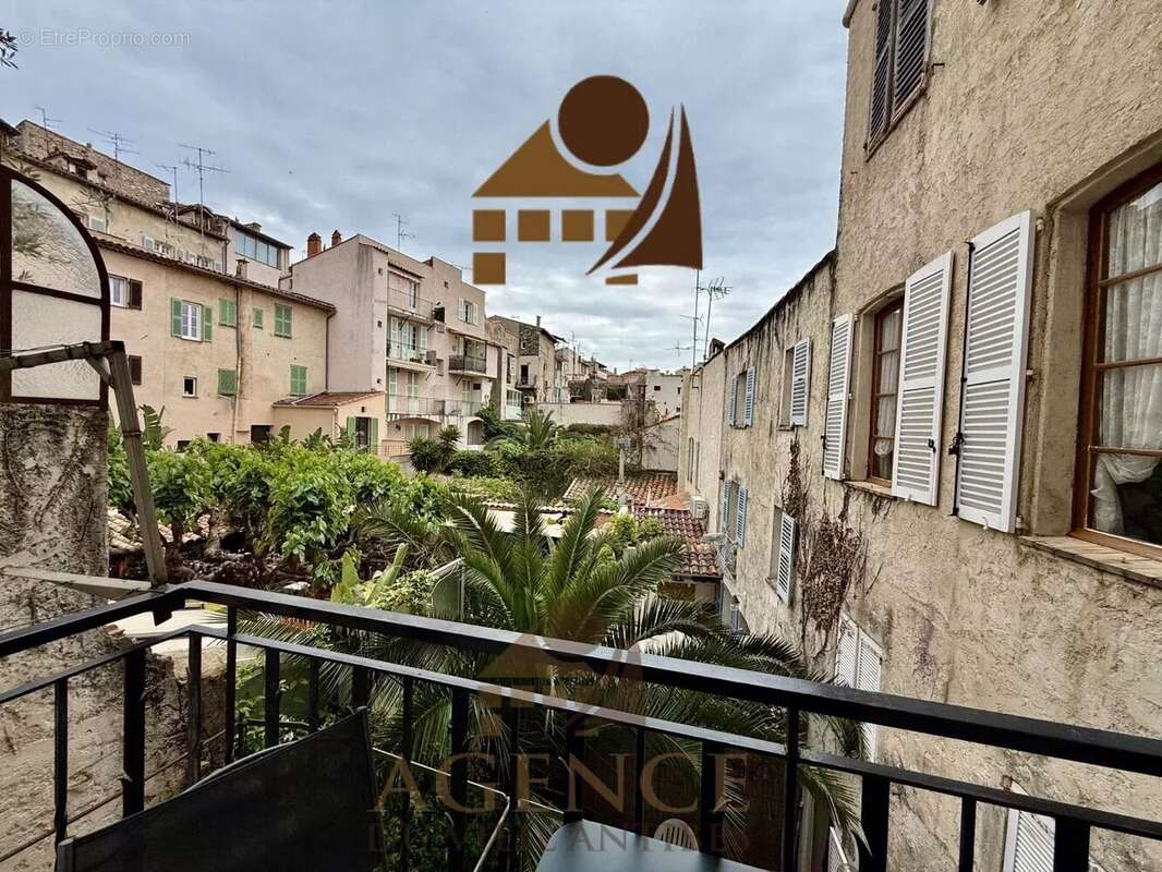 VIEIL ANTIBES – Superbe 3 pièces d’environ 60 m² avec balcon et vue jardin - photo 4