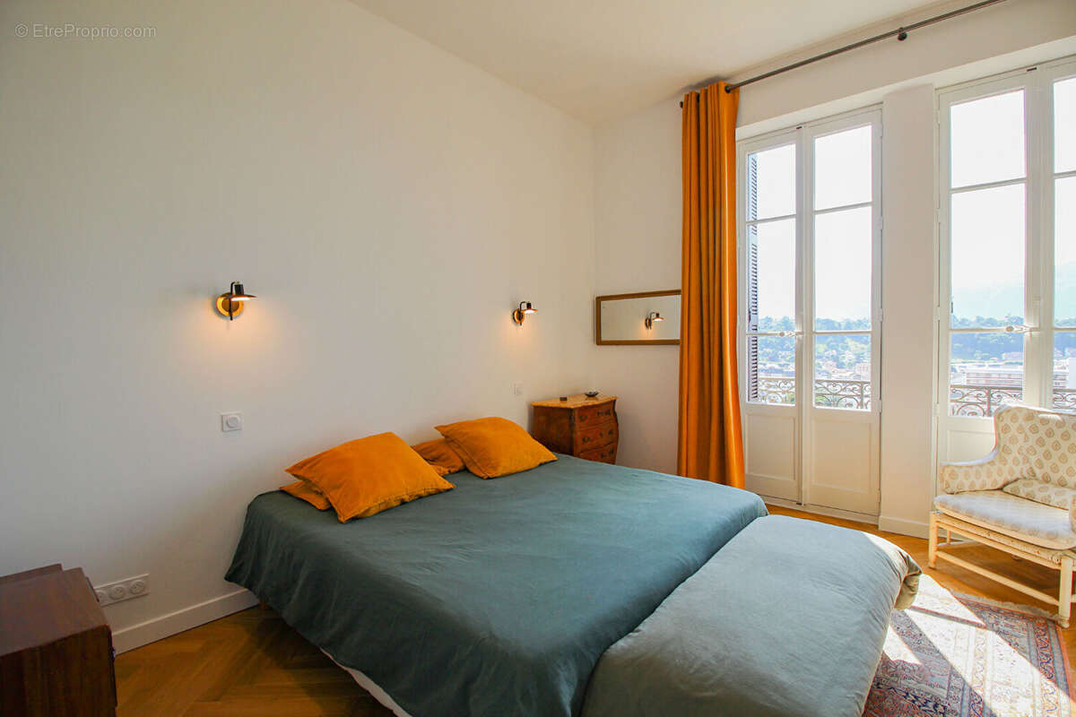 Appartement à AIX-LES-BAINS