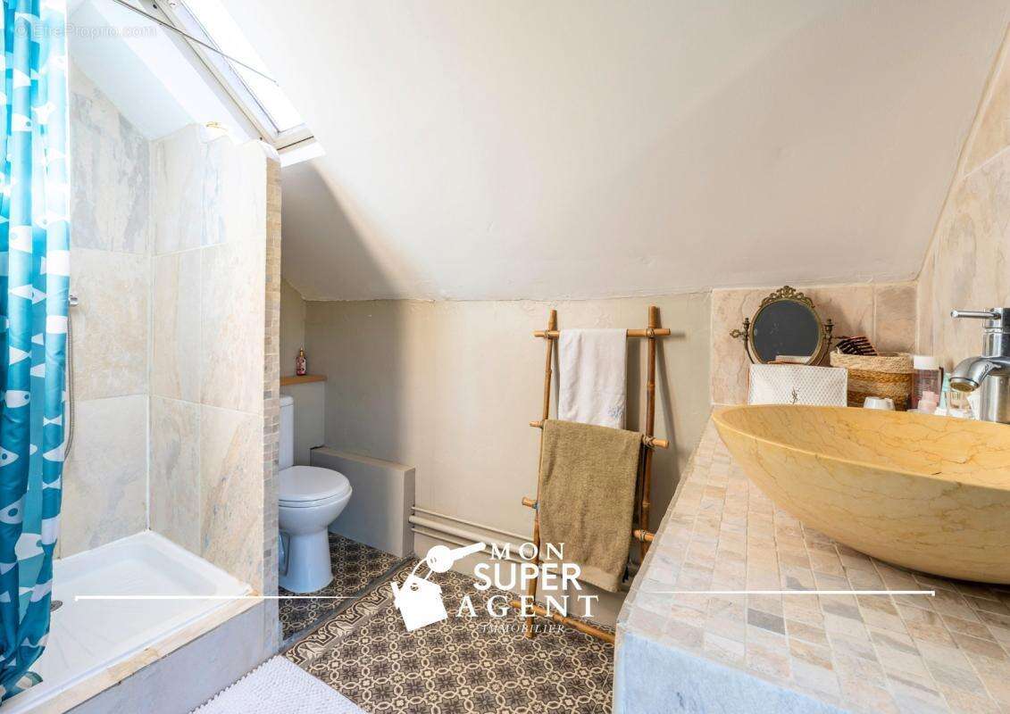 Maison à DAMMARIE-LES-LYS