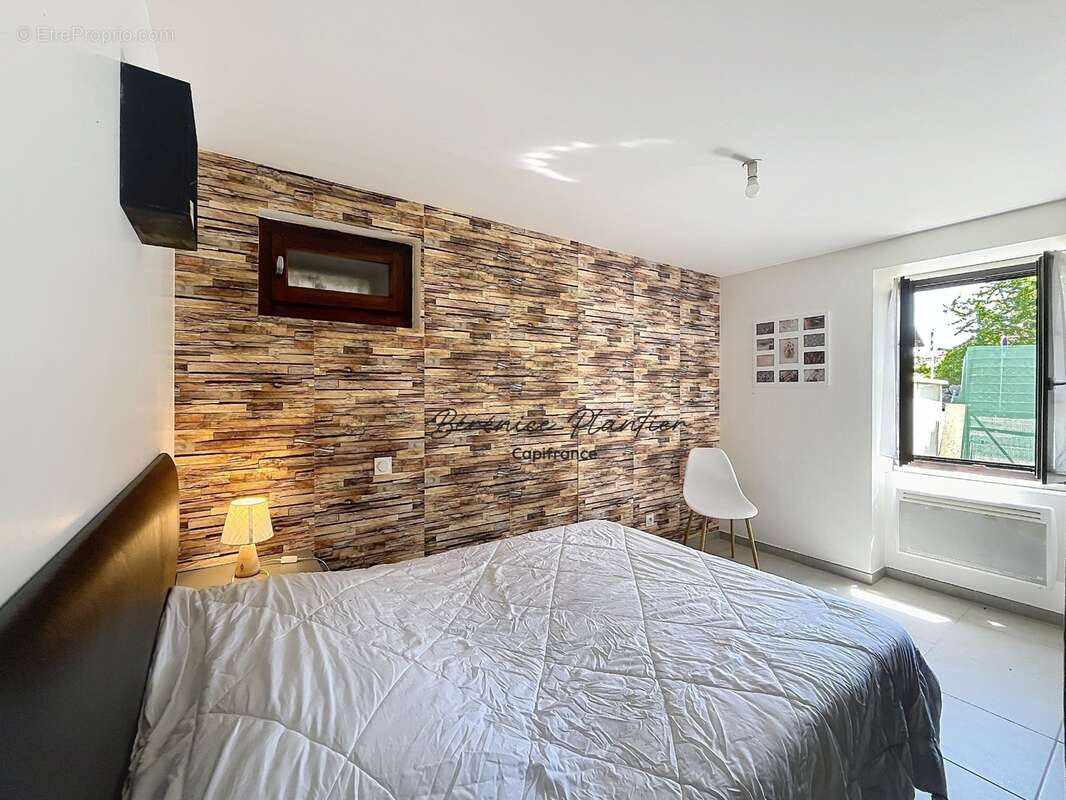 Appartement T3 en Rez-de-jardin  CRANVES SALES (74) - photo 4